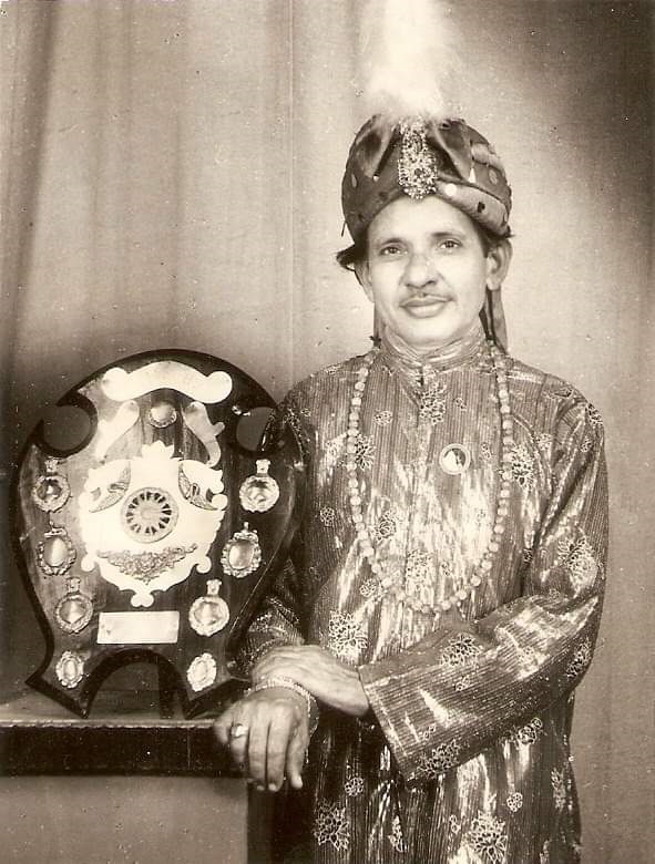 BHASKAR PANDA   Now  SWAMI  JNANANANDA  SARASWATI